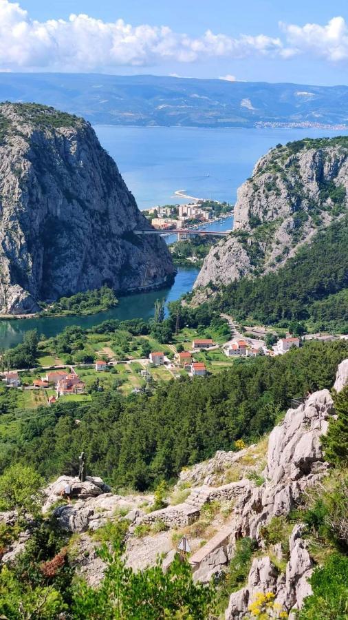 Apartman River Breeze Omiš Eksteriør bilde