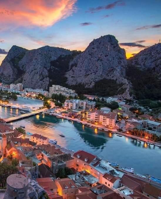 Apartman River Breeze Omiš Eksteriør bilde